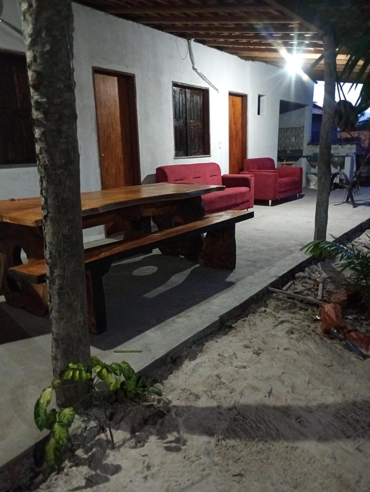 Hostel E Camping Na Rua Das Flores Santo Amaro do Maranhao Esterno foto